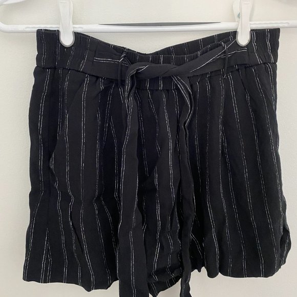 wilfred trouser pinstriped shorts - Picture 2 of 5